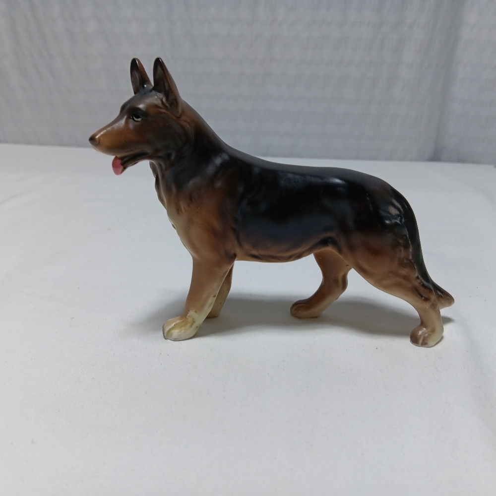Vintage Made In Japan Porcelain 4 1/2 Inch German Shepard Figurine